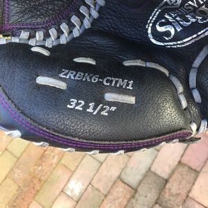 Fastball softball catchers mitt glove